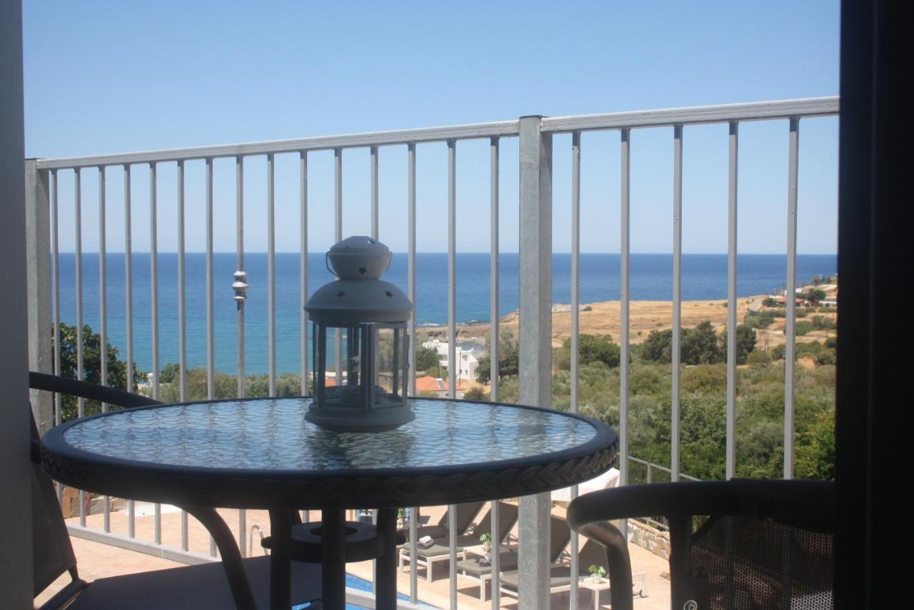 Holiday Apartments,Polynikis Sea-Cret, Pachyammos エクステリア 写真