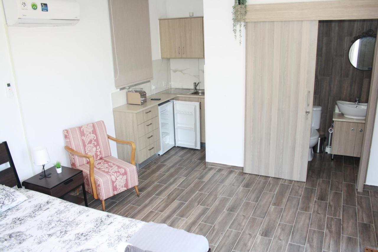 Holiday Apartments,Polynikis Sea-Cret, Pachyammos エクステリア 写真