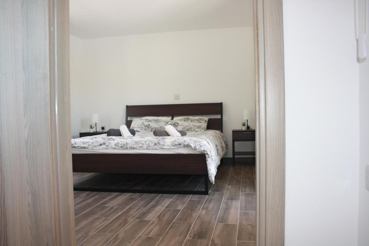 Holiday Apartments,Polynikis Sea-Cret, Pachyammos エクステリア 写真