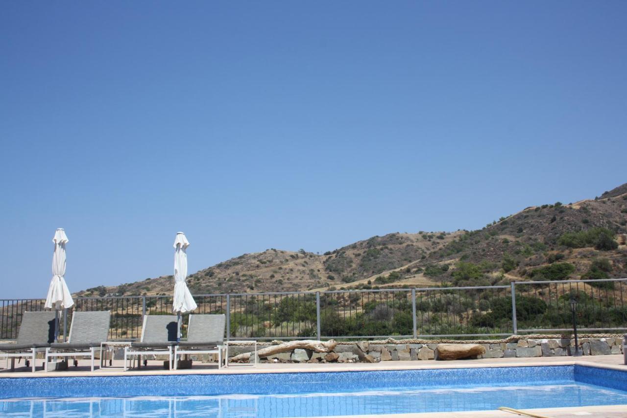Holiday Apartments,Polynikis Sea-Cret, Pachyammos エクステリア 写真