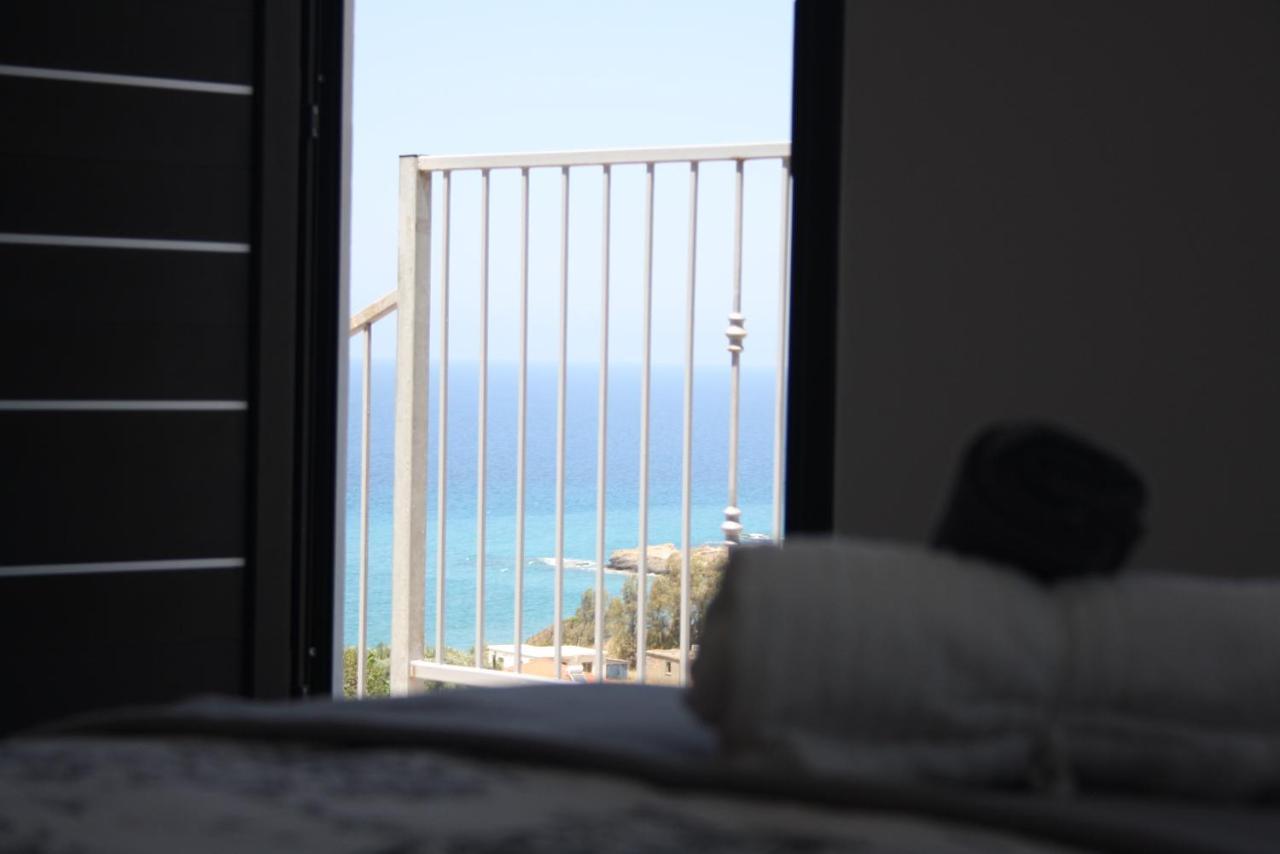 Holiday Apartments,Polynikis Sea-Cret, Pachyammos エクステリア 写真
