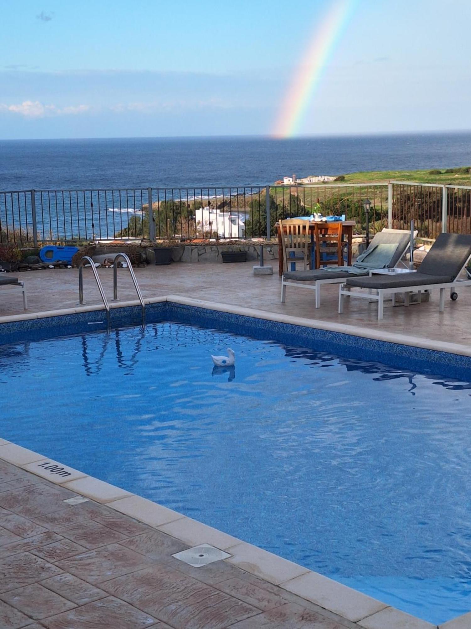 Holiday Apartments,Polynikis Sea-Cret, Pachyammos エクステリア 写真