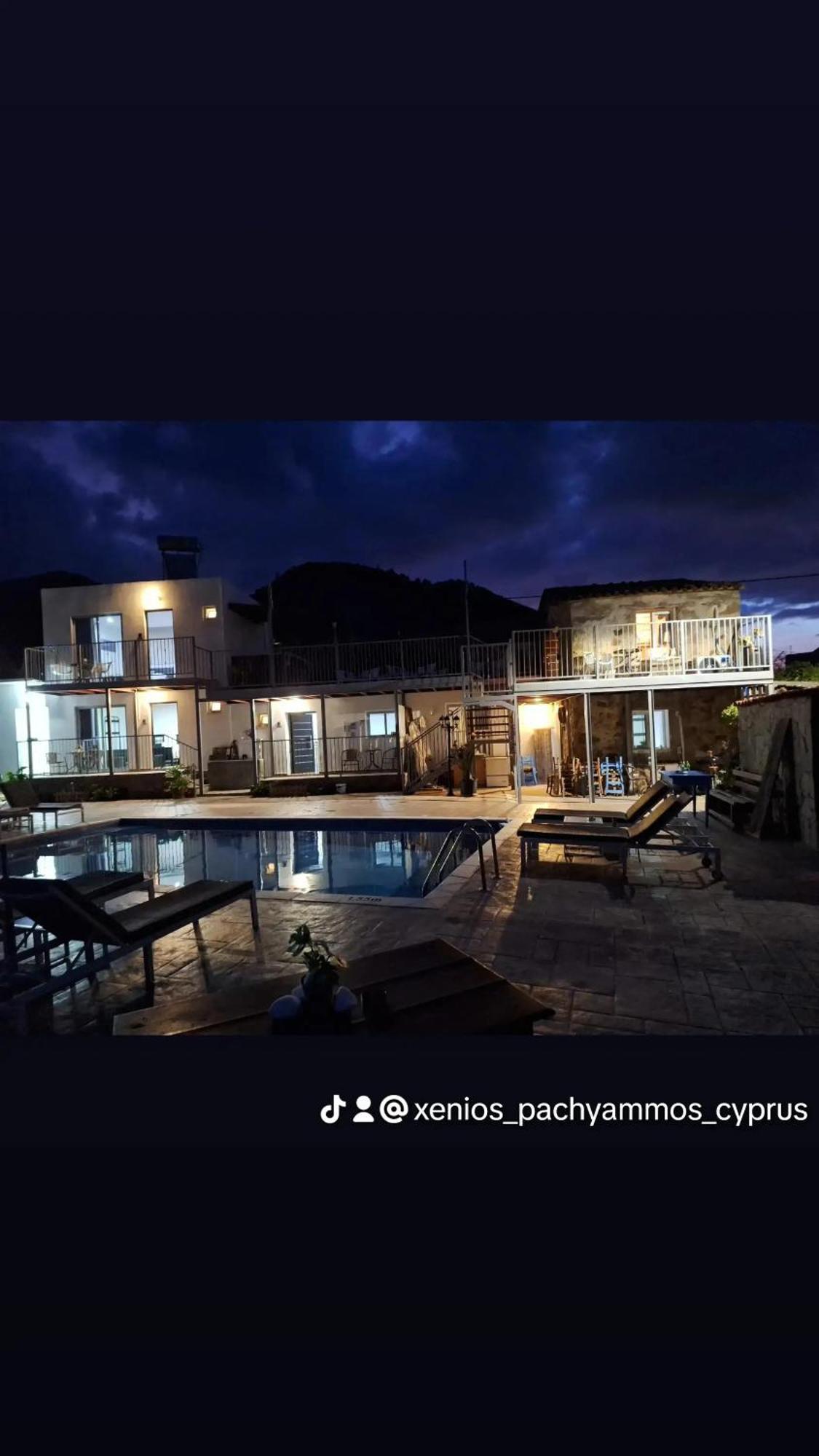 Holiday Apartments,Polynikis Sea-Cret, Pachyammos エクステリア 写真